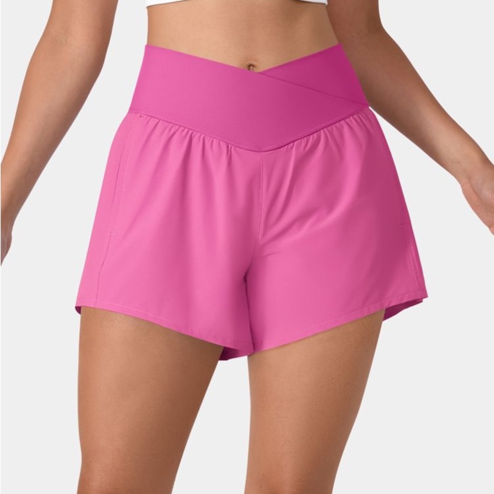 NWT Halara Breezeful 4” Shorts, Pink, M